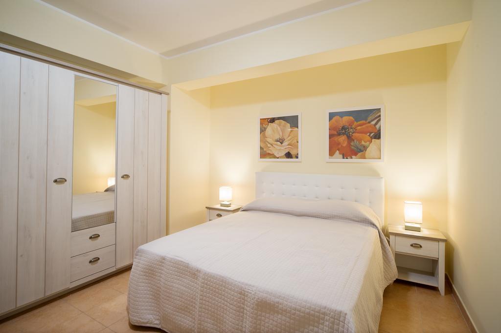 Milly House Apartment Letojanni Ngoại thất bức ảnh